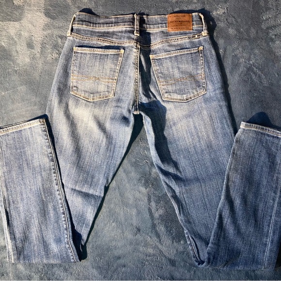 Gently Used Women’s Lucky Brand Handcrafted Jeans Size 0/25 - Picture 2 of 4